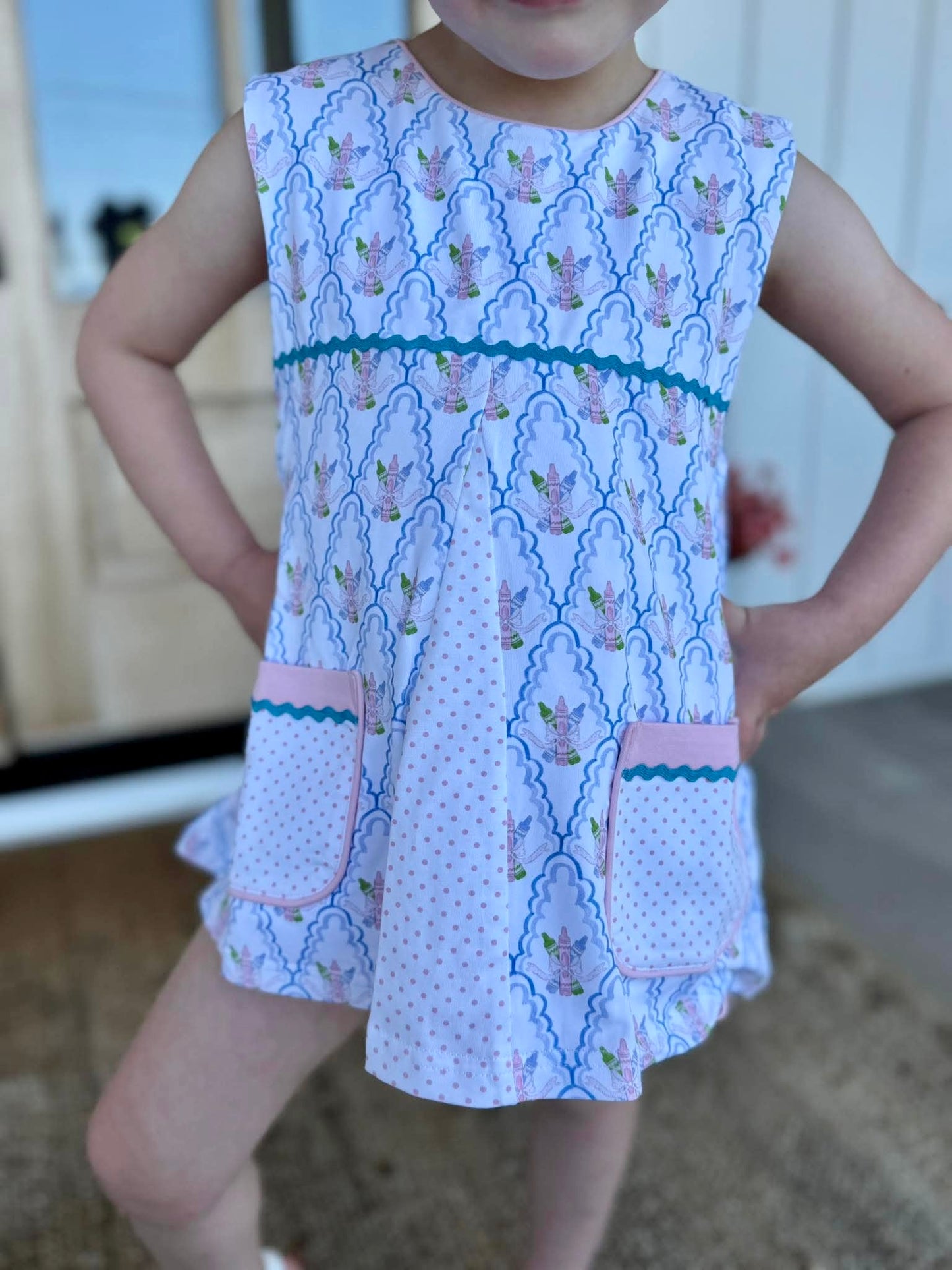 RTS: PREPPY CRAYONS GIRL SHORT SET