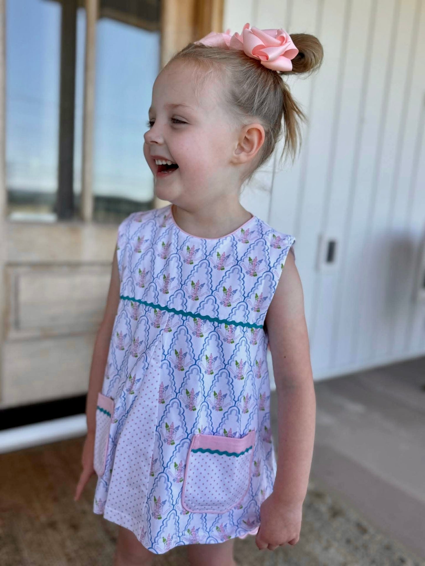RTS: PREPPY CRAYONS GIRL SHORT SET