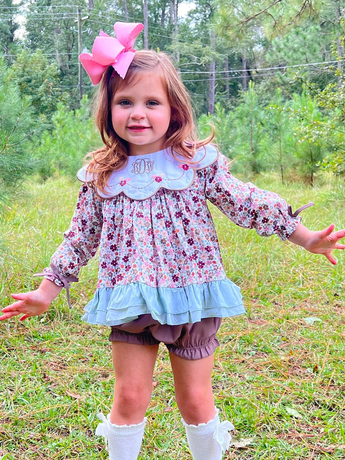 RTS:  TOUCH OF SAGE GIRL DIAPER SET