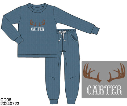 PO31: SETS ANTLER SWEATER